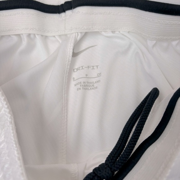 Drift Basketball Short - Picture 4 of 6